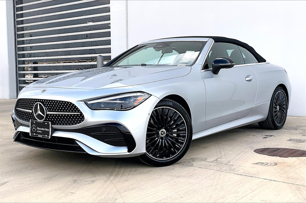 2026 Mercedes Benz CLE 300 4MATIC Cabriolet photo 2