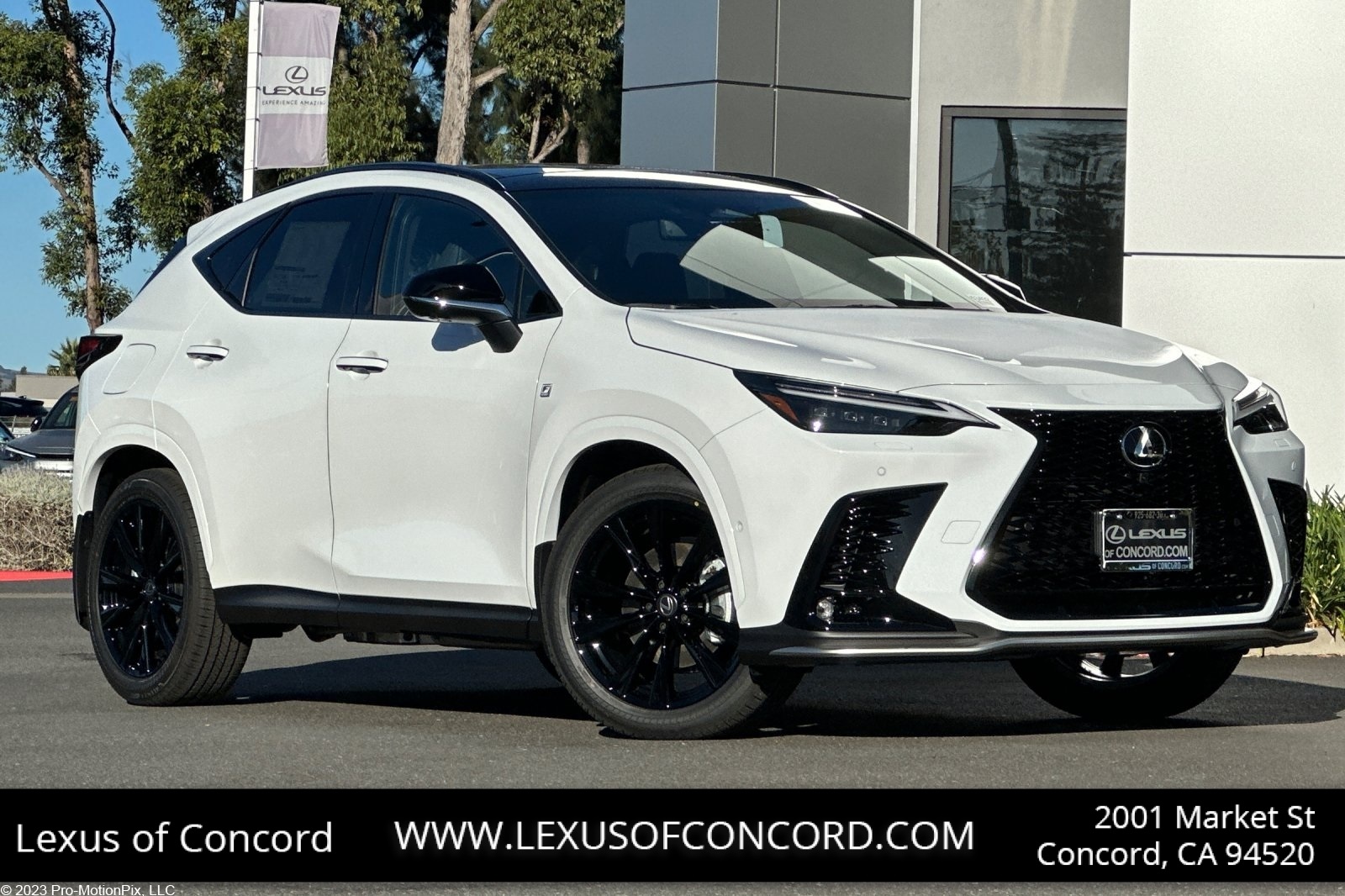 2026 Lexus NX PHEV 450h+'s photo