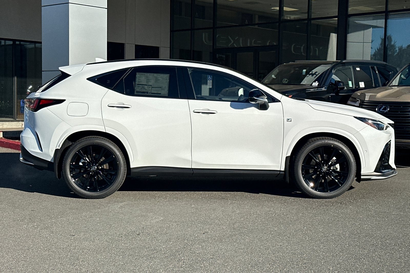 2026 Lexus NX 450h+ F SPORT Handling AWD photo 2