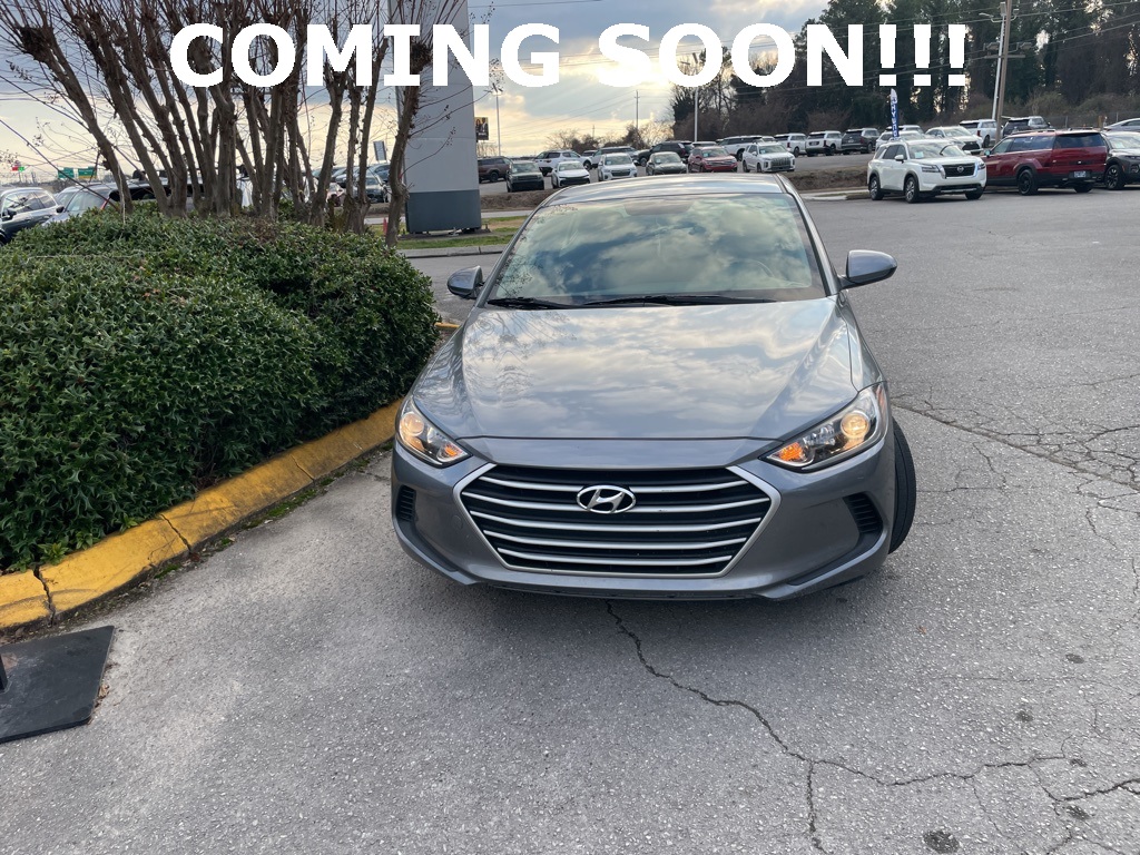 2018 Hyundai Elantra SE's photo