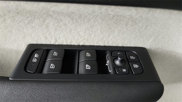 new 2026 Volvo XC40 car, priced at $53,975