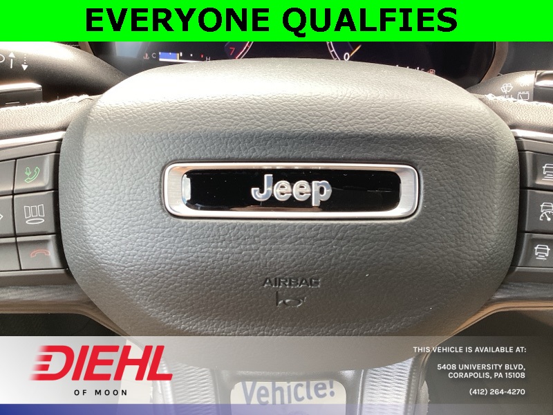 2025 Jeep Grand Cherokee Laredo photo 21