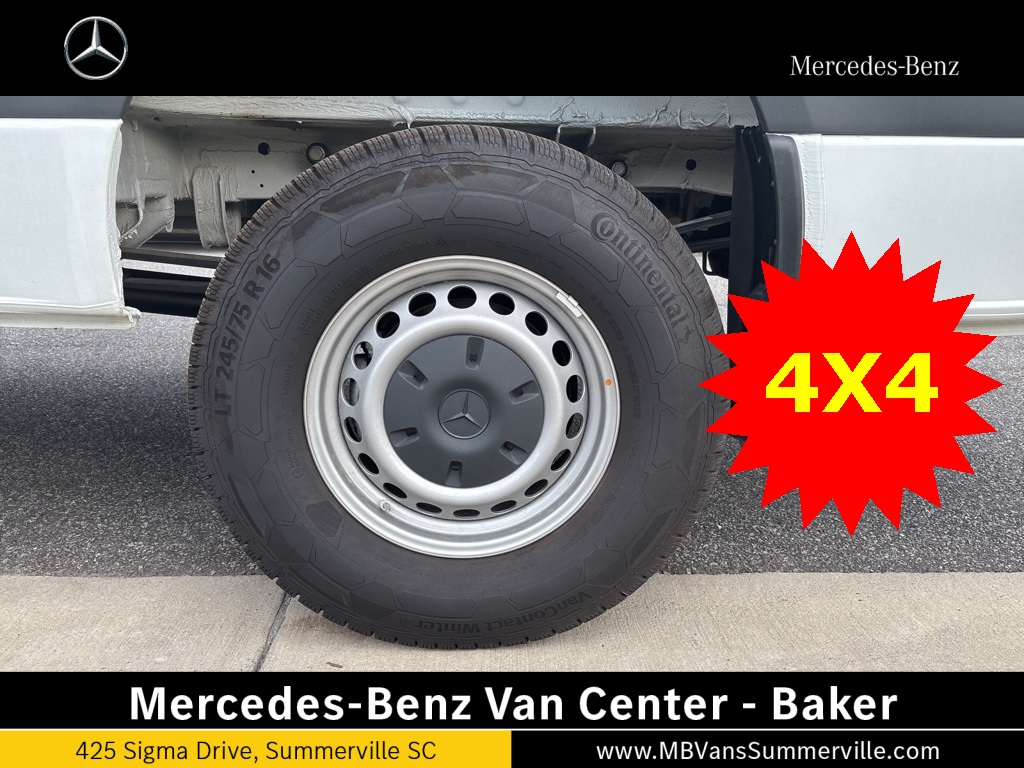 Used 2024 Mercedes-Benz Sprinter 2500 - photo 13