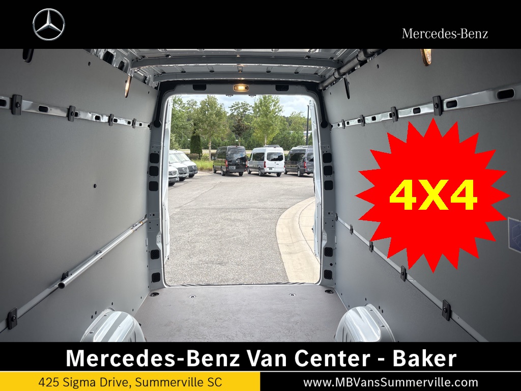 Used 2024 Mercedes-Benz Sprinter 2500 - photo 19