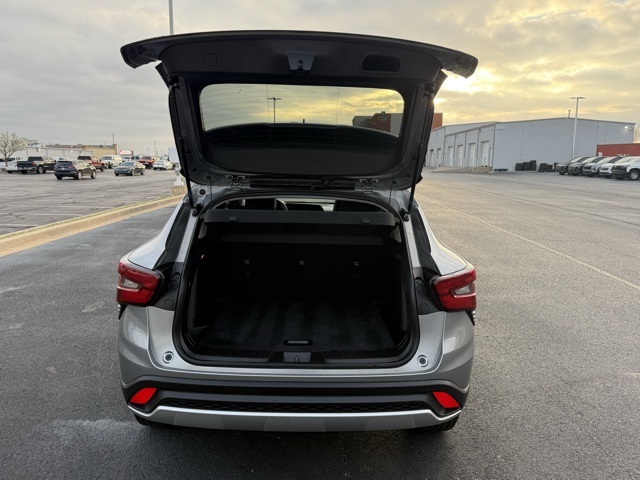 used 2025 Chevrolet Trax car