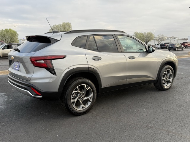 used 2025 Chevrolet Trax car