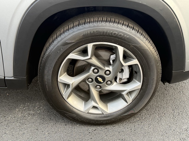 used 2025 Chevrolet Trax car