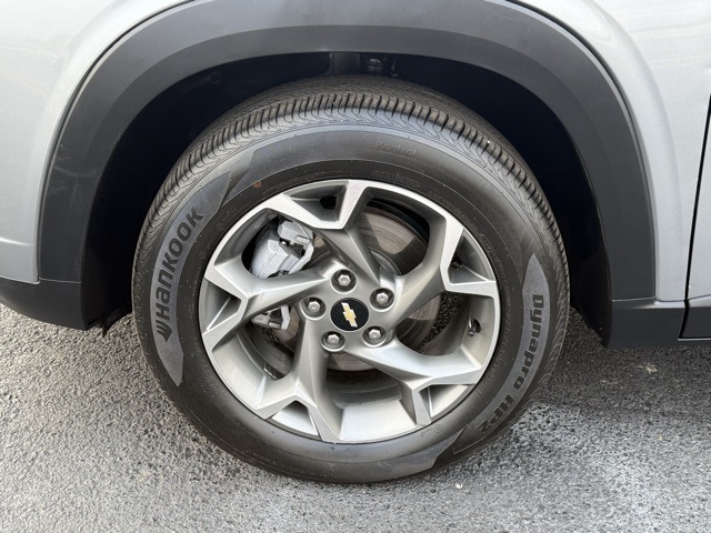 used 2025 Chevrolet Trax car
