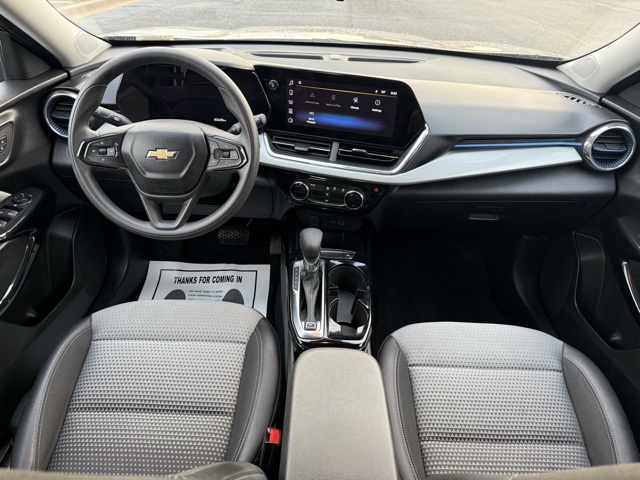 used 2025 Chevrolet Trax car