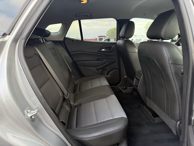 used 2025 Chevrolet Trax car