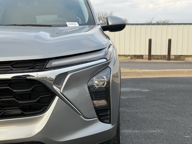used 2025 Chevrolet Trax car