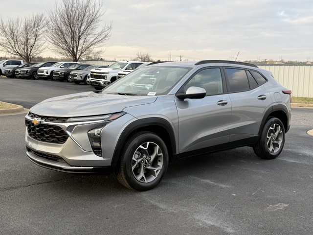 used 2025 Chevrolet Trax car