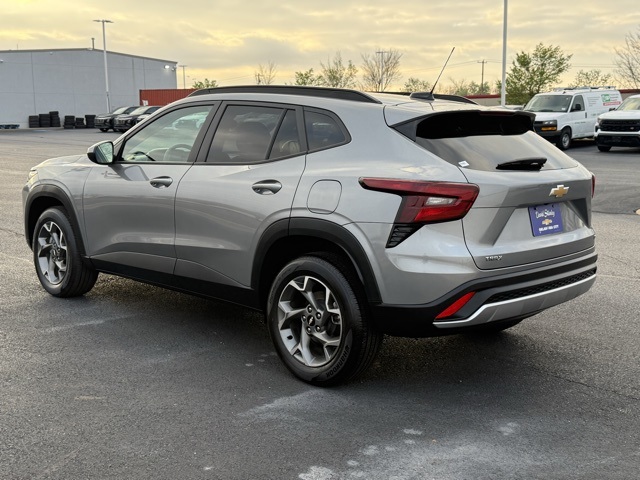 used 2025 Chevrolet Trax car