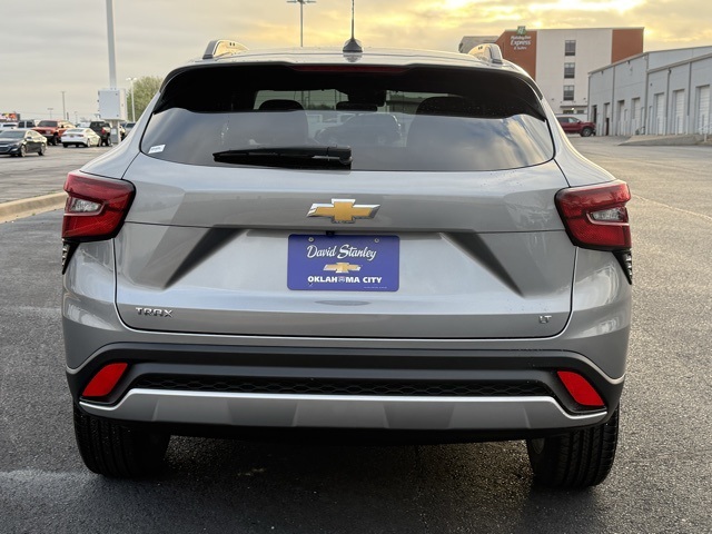 used 2025 Chevrolet Trax car