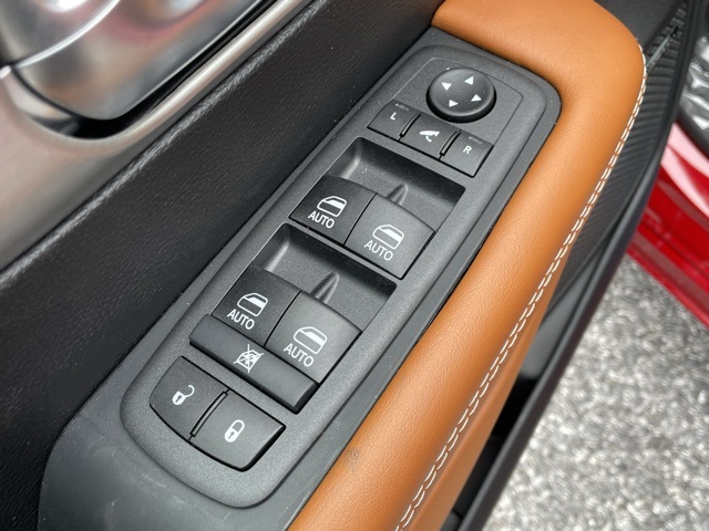 new 2026 Chrysler Pacifica car, priced at $51,469