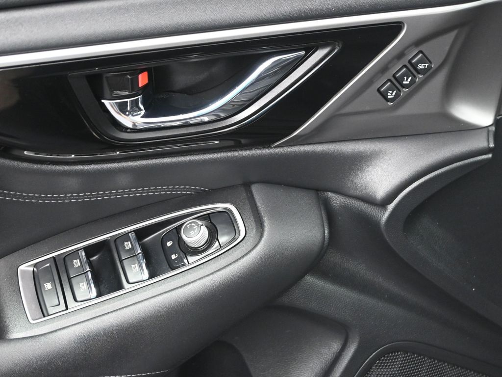 2022 Subaru Legacy Limited photo 10