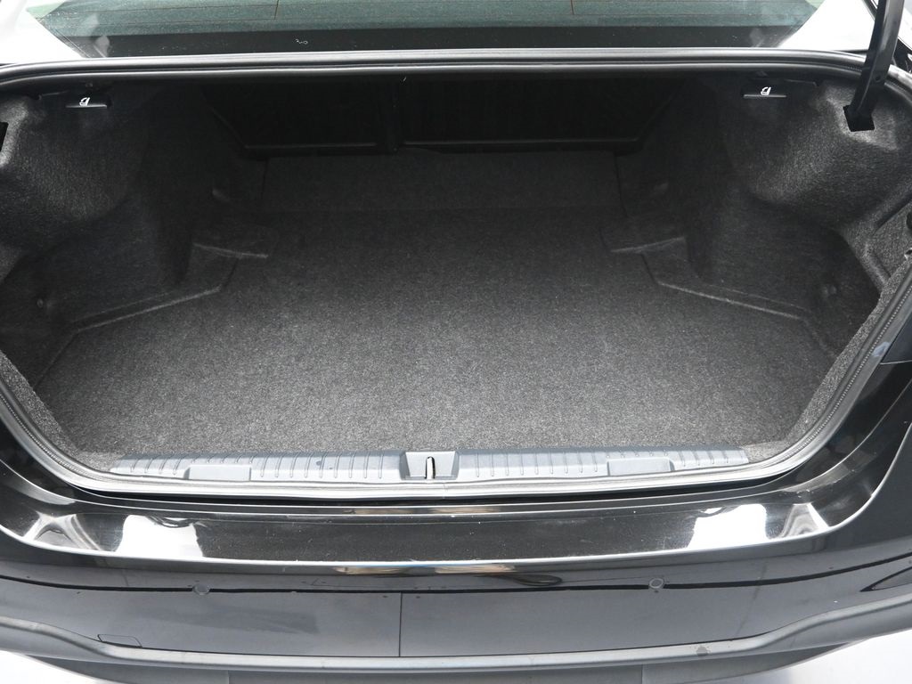 2022 Subaru Legacy Limited photo 32