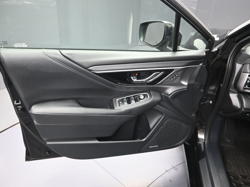 2022 Subaru Legacy Limited photo 9