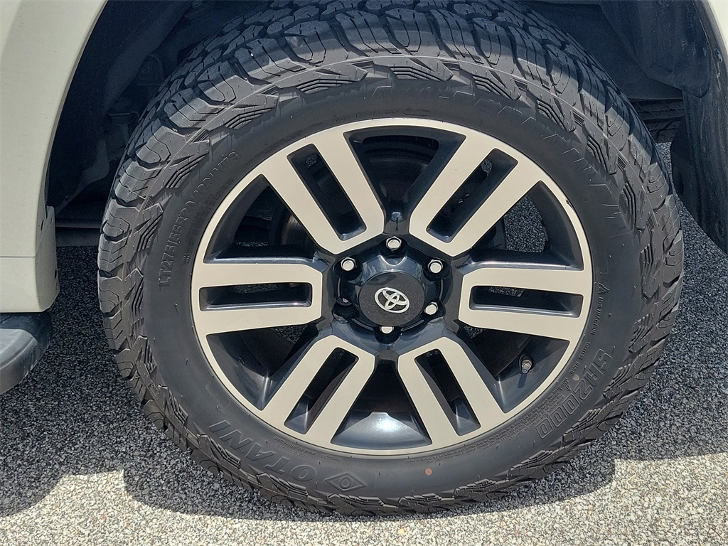 2019 Blizzard Pearl Toyota 4Runner Limited 4X4 SUV