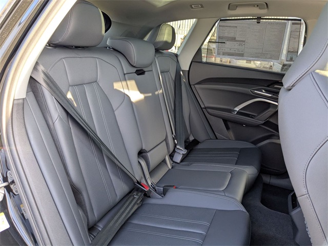 new 2025 Audi Q5 car, priced at $61,300