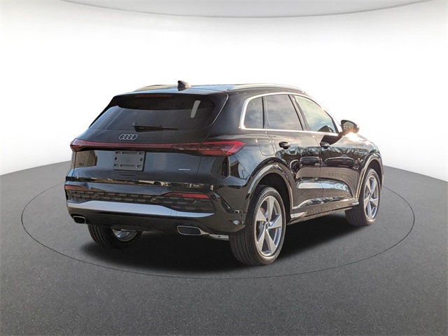 new 2025 Audi Q5 car, priced at $61,300