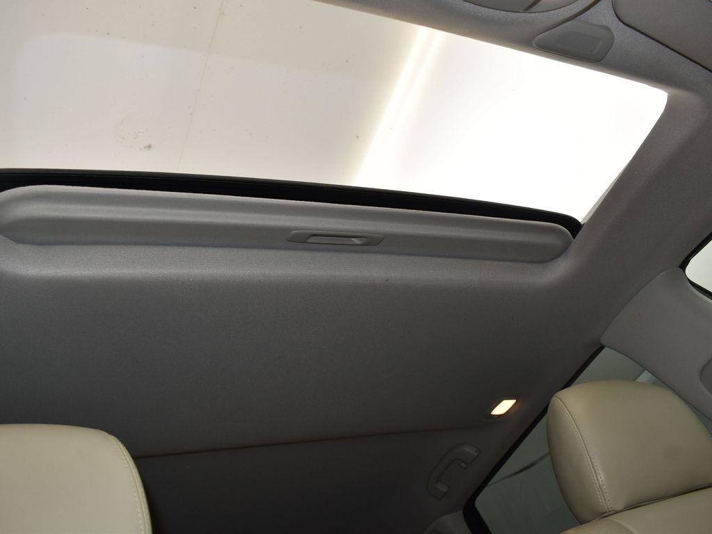 2019 Majestic White INFINITI QX60 LUXE FWD SUV