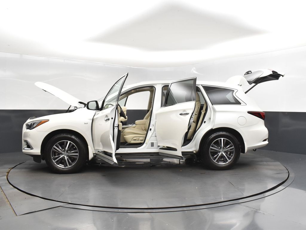 2019 Majestic White INFINITI QX60 LUXE FWD SUV