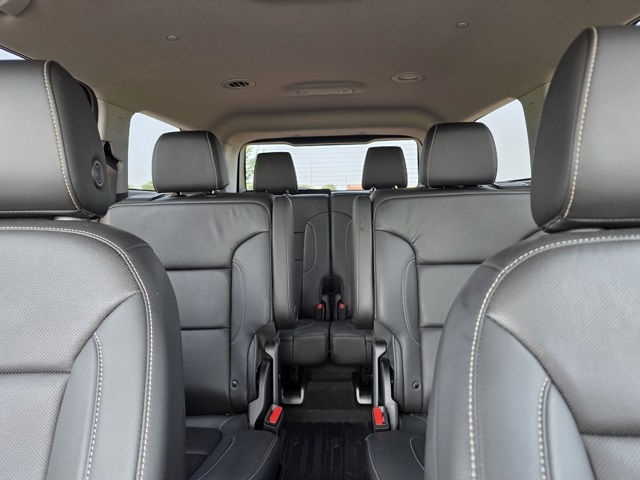 2022 GMC Acadia SLT
