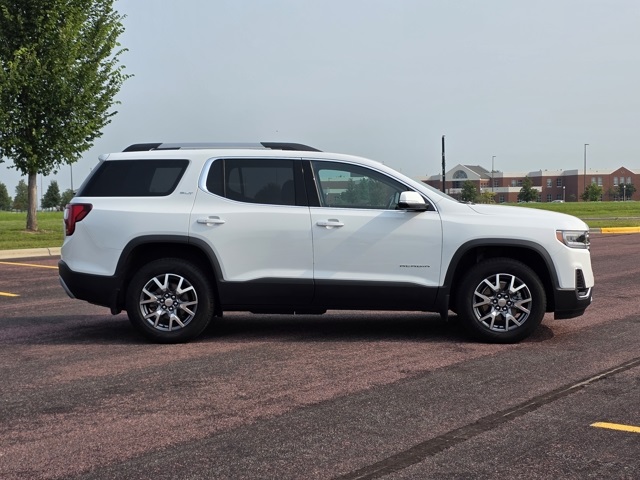 2022 GMC Acadia SLT