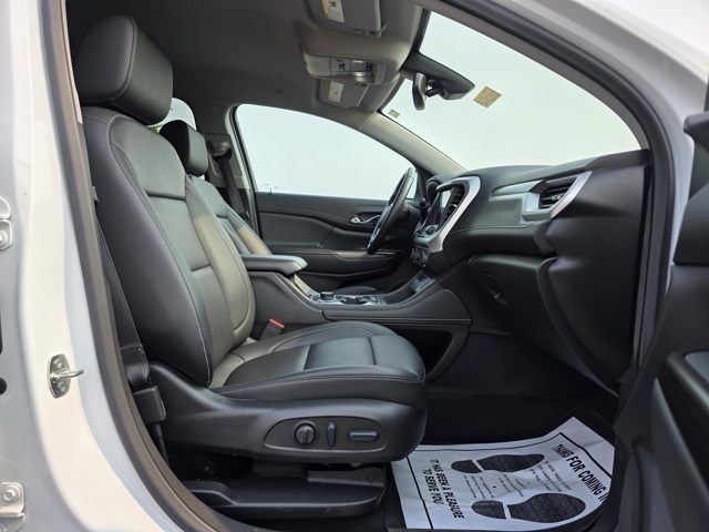 2022 GMC Acadia SLT