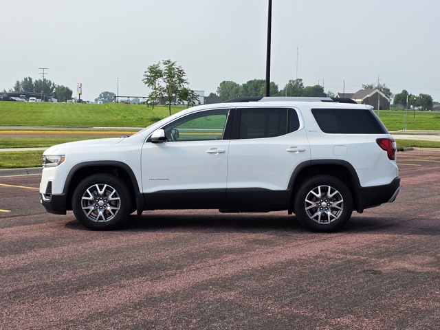 2022 GMC Acadia SLT