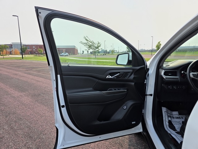 2022 GMC Acadia SLT