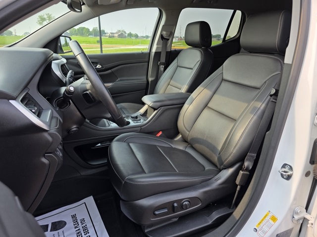 2022 GMC Acadia SLT