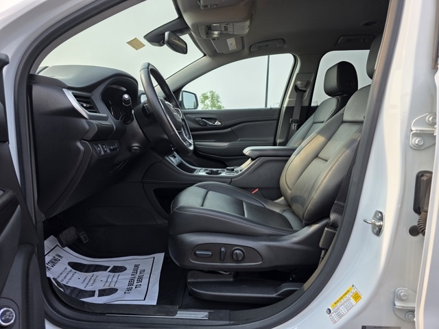 2022 GMC Acadia SLT