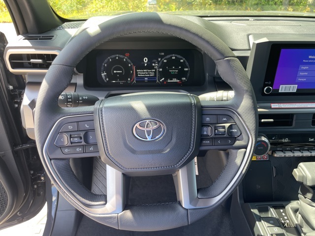 2025 Toyota 4Runner TRD Off-Road photo 16