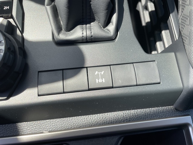 2025 Toyota 4Runner TRD Off-Road photo 21