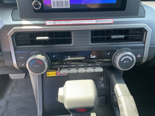2025 Toyota 4Runner TRD Off-Road photo 24