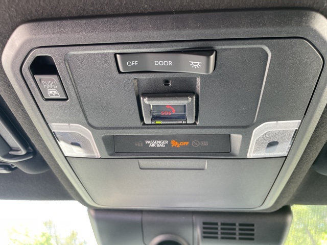 2025 Toyota 4Runner TRD Off-Road photo 25