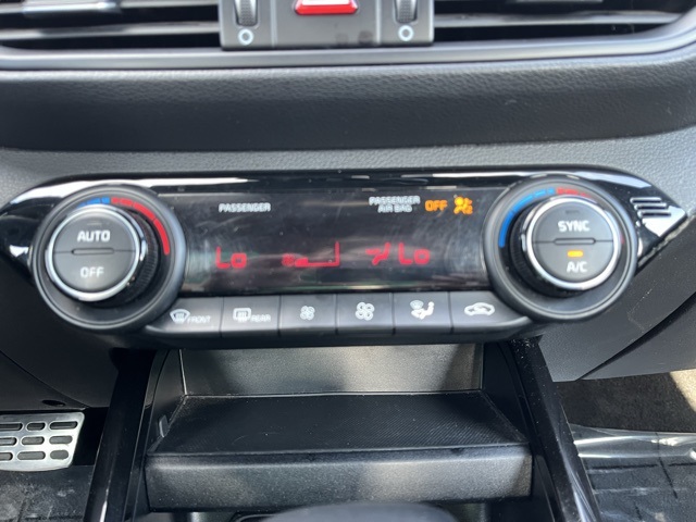 2022 Kia Forte GT-Line photo 14