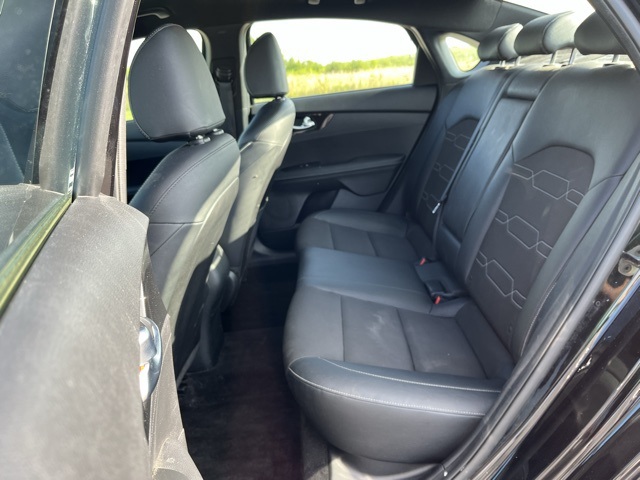 2022 Kia Forte GT-Line photo 21