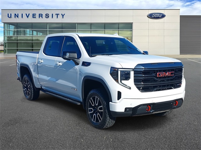2023 GMC Sierra 1500 AT4's photo