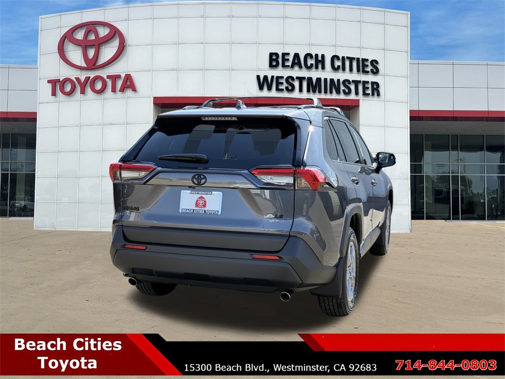 2025 Toyota RAV4 Hybrid LE photo 6