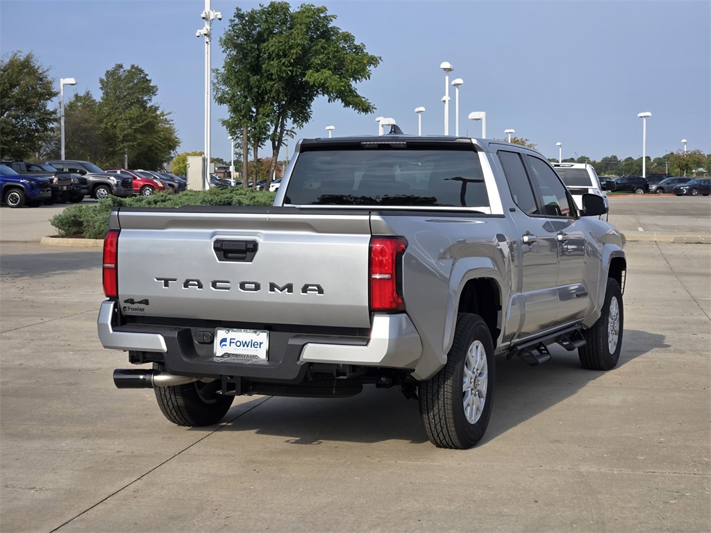 2025 Toyota Tacoma SR5 Double Cab photo 4