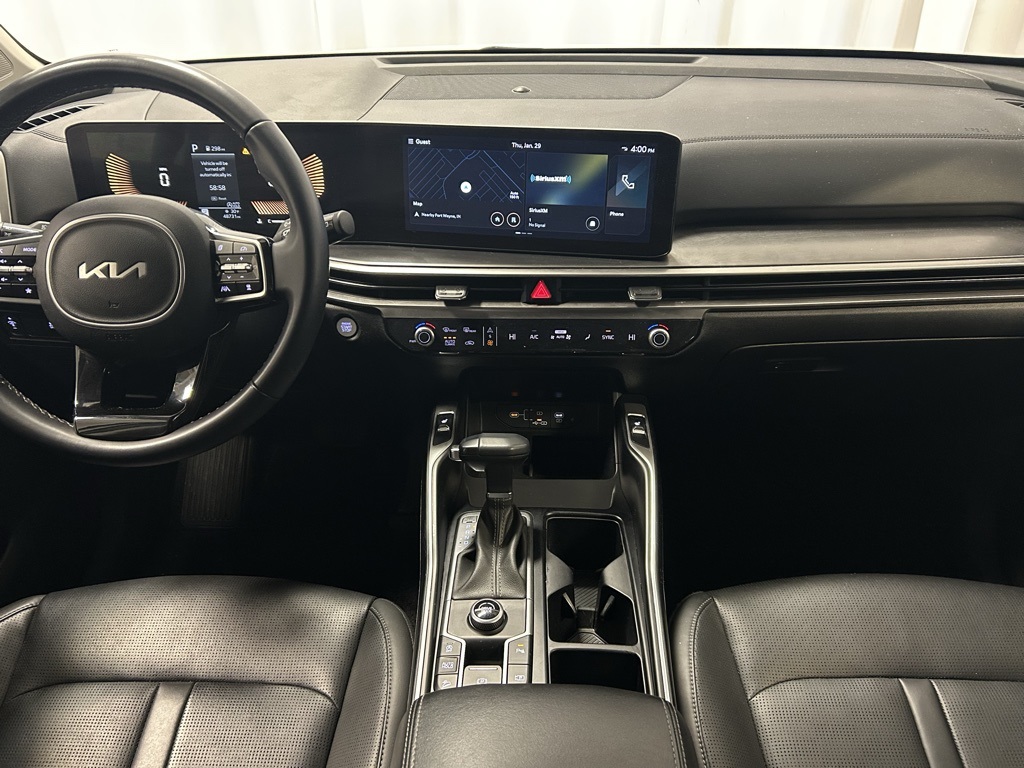 used 2024 Kia Sorento car, priced at $25,475