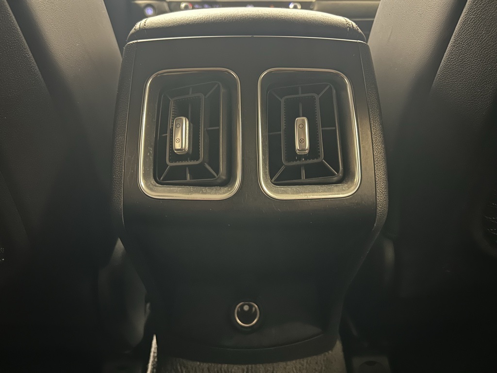 used 2024 Kia Sorento car, priced at $25,475