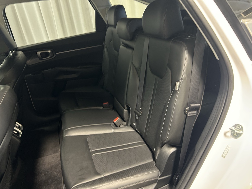 used 2024 Kia Sorento car, priced at $25,475