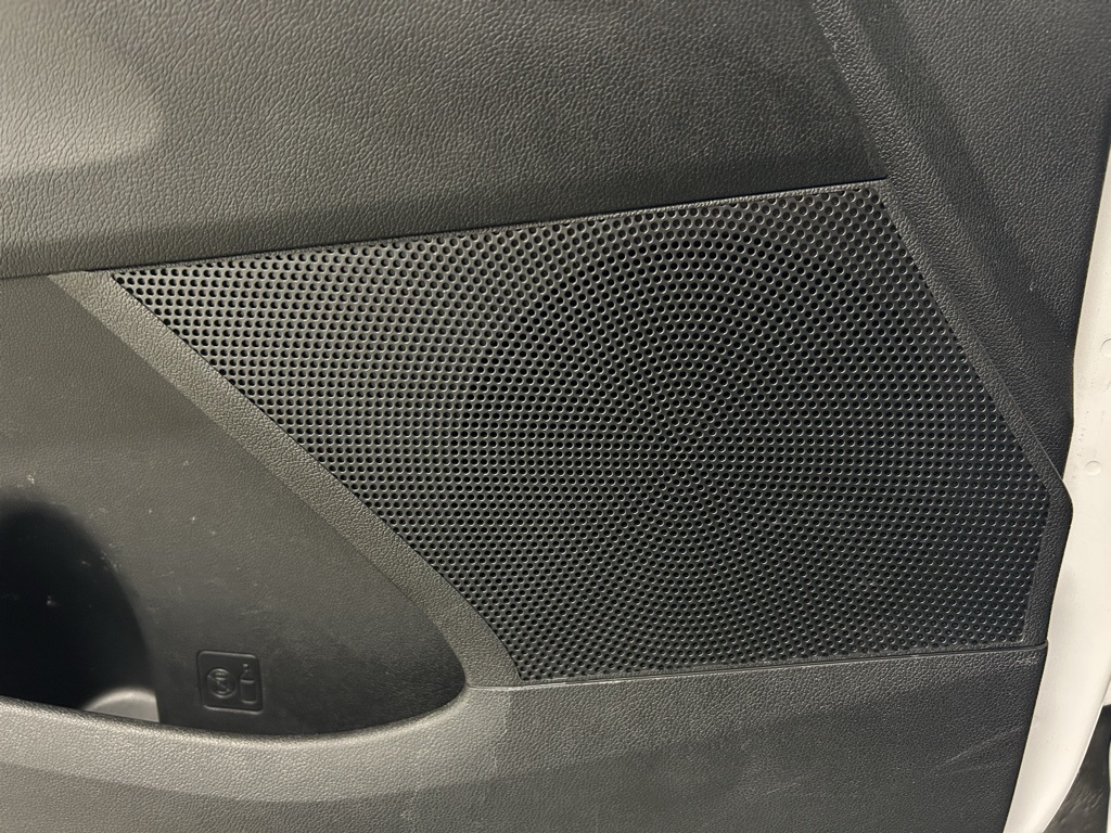 used 2024 Kia Sorento car, priced at $25,475