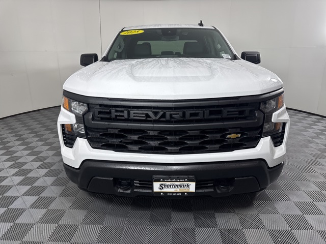 2025 Chevrolet Silverado 1500 photo 4