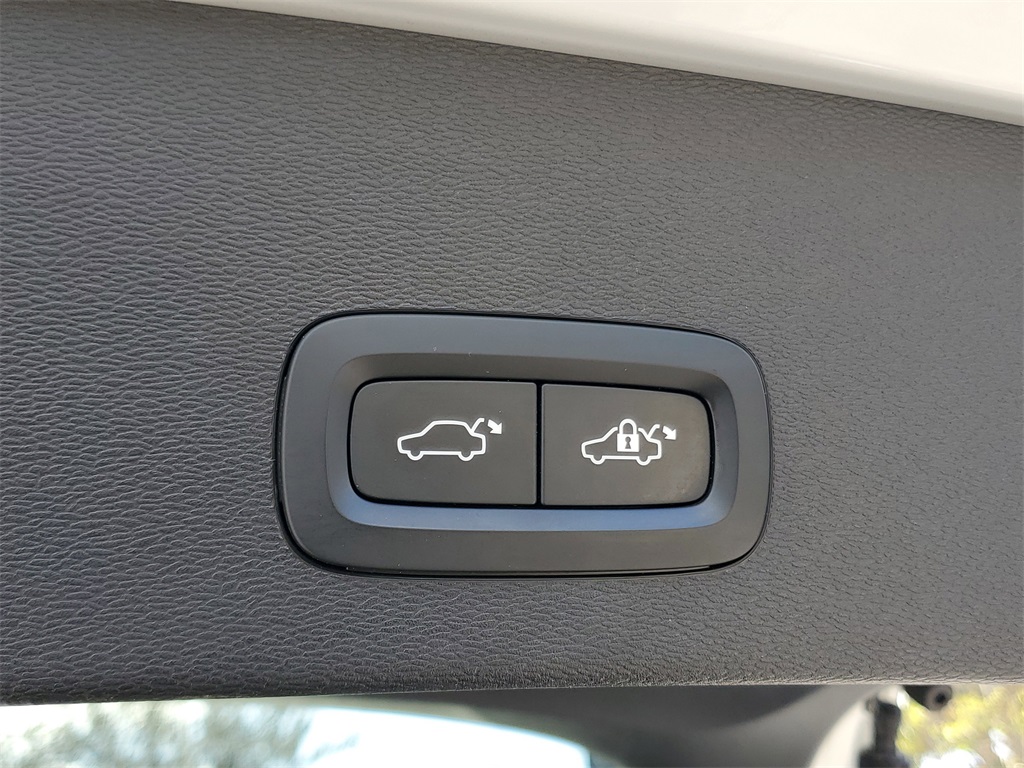 used 2023 Volvo C40 Recharge Pure Electric car, priced at $23,895