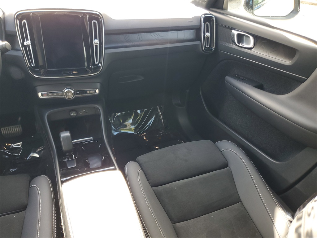 used 2023 Volvo C40 Recharge Pure Electric car, priced at $23,895